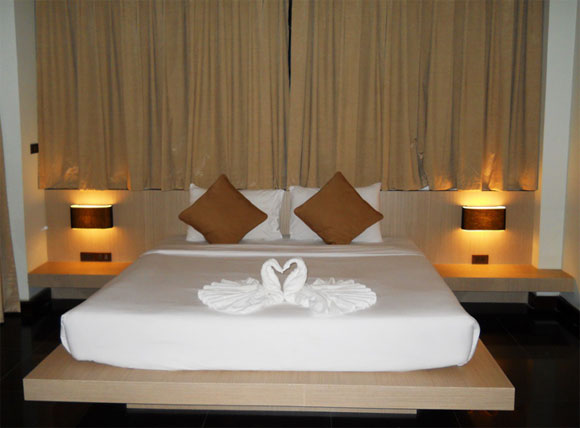 Baan Karonview Phuket Resort 