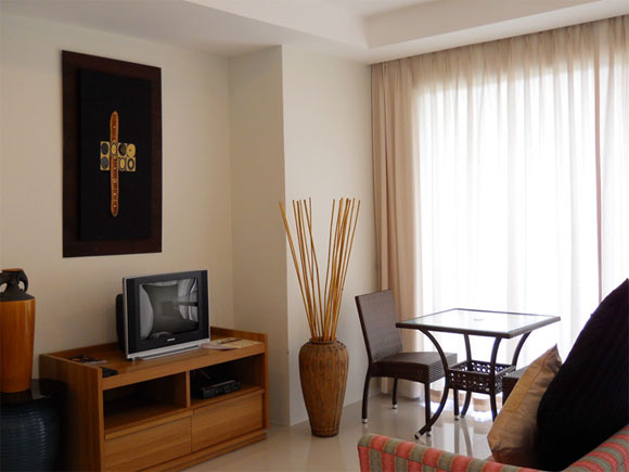 Baan Karonview Phuket Resort 