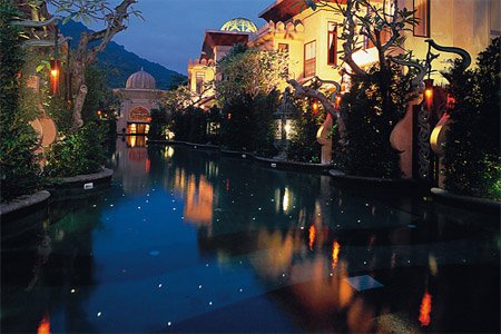 Отель The Baray Villa