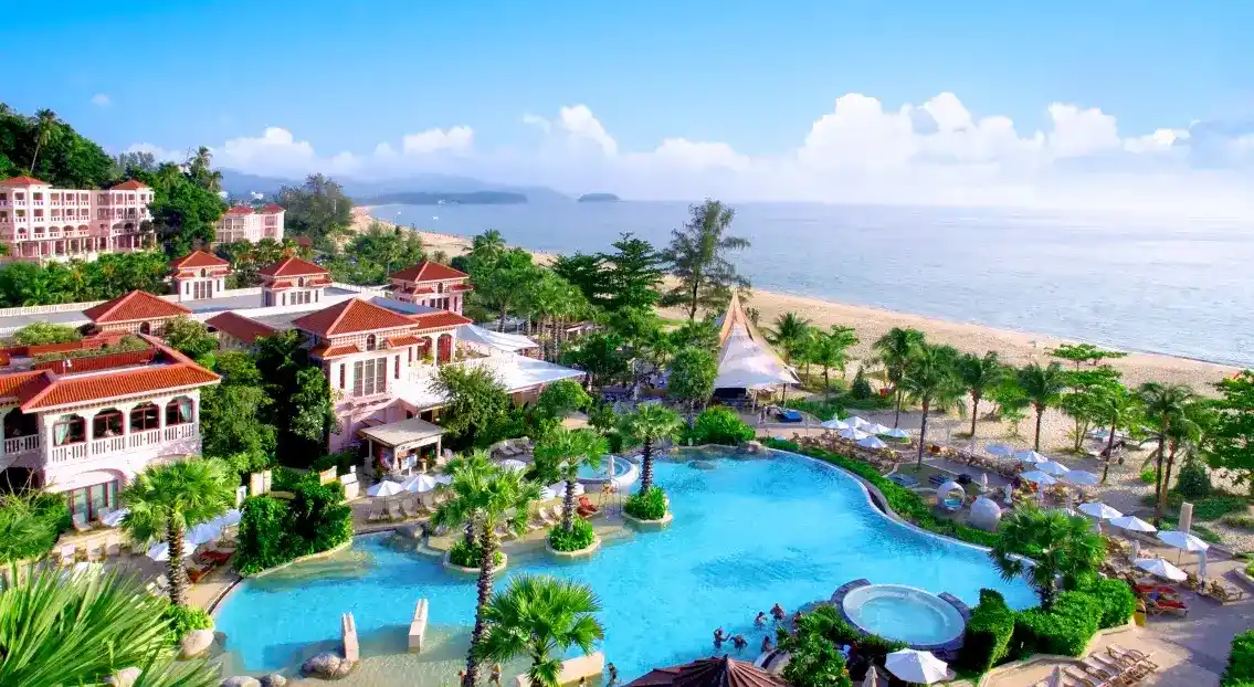 Отель Centara Grand Beach